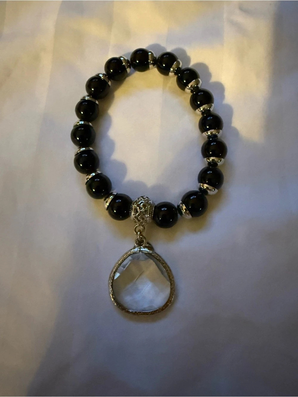 Black Beaded Pendant Bracelet Like New